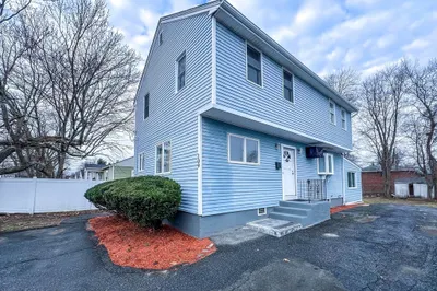 109 2nd St