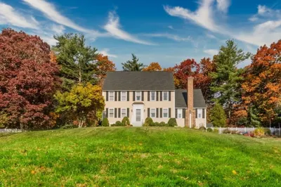 8 Pheasant Ln 1