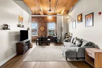 130 John St #459 1