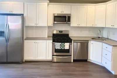 147 Cottage St., St #3