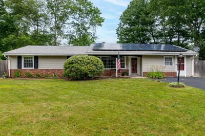 48 Annette Rd