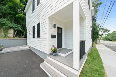 961 Walnut Street