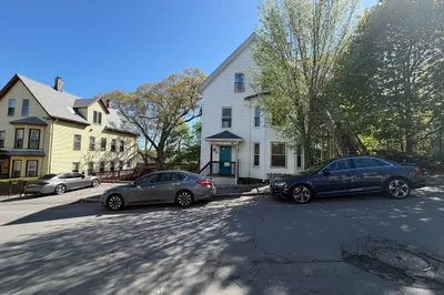 93 Bellevue Ave #3