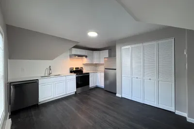 39 Cortland St #3 1