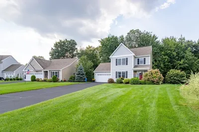 36 Emerson Cir 1