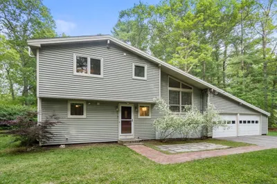 39 Moose Hill Street 1