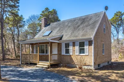 30 Forrest Ave