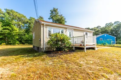 51 Standish Ave