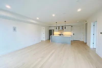 20 West Fifth St #3F