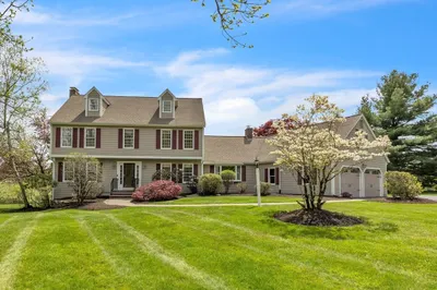61 Pine Hill Rd 1