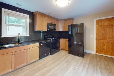 49 Glenwood Rd #2 1