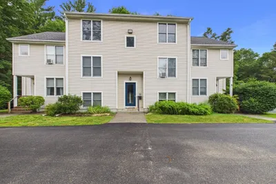 8 Meadowbrook Ct #8