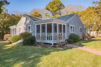 558 Craigville Beach Rd #7 1