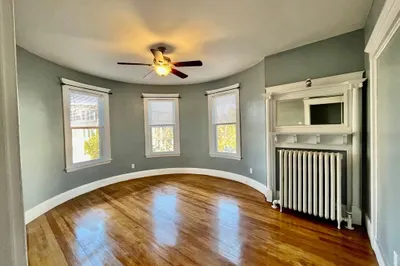 22 Pleasant St #22