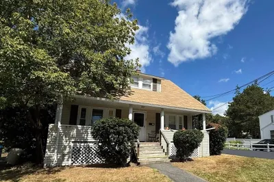 38 Wesleyan St