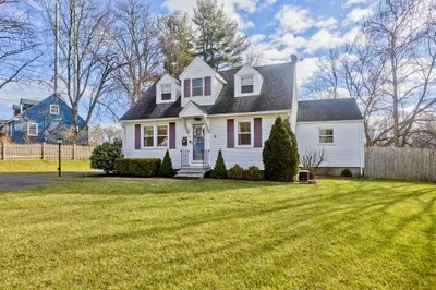 61 Homestead Ave 1