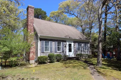 19 Featherbed Lane 1
