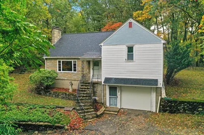 145 Loxwood Street 1