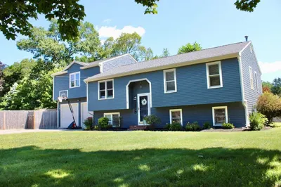 3 Erica Ave