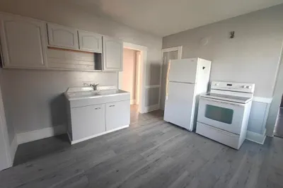 57-59 Lester St #2