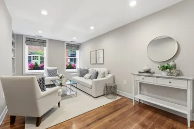 84 Myrtle St #1