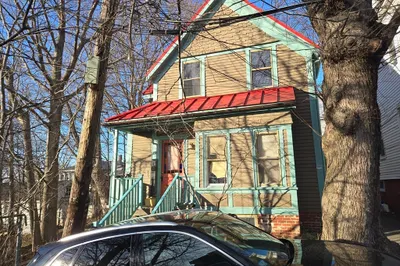 21 Mountain Avenue