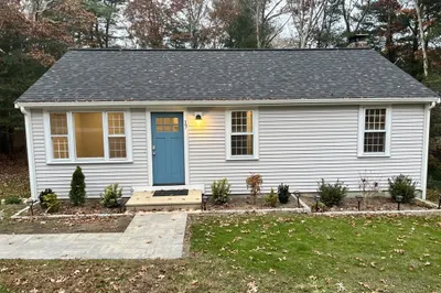 17 Howard Ave 1