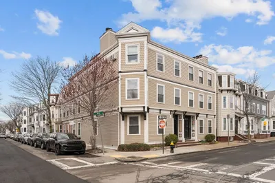 165 M St #2