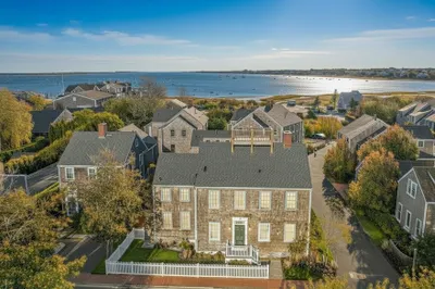 2 Mariner Way 1