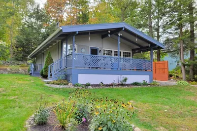 23 Iroquois Ave 1