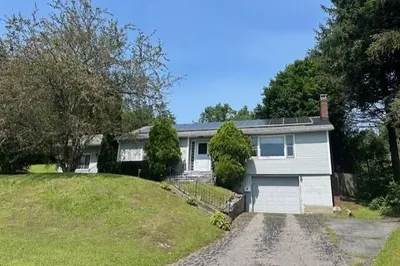 141 Friend Street 1