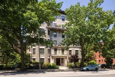1070 Beacon St #5C 1