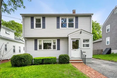 41 Silk St