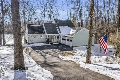 105 Secret Lake Rd 1