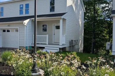 778 Main St #8 1