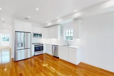 283 Shirley St #3