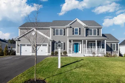 18 Shagbark Cir 1