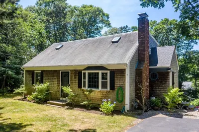 35 Lakewood Drive