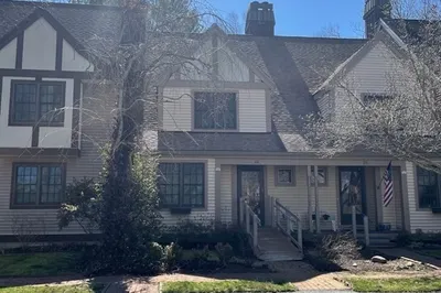 22 Village Green Cir #22 1