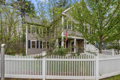 97 Batchelder Rd 1