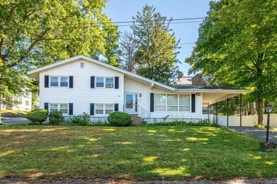 11 Adelaide Ave