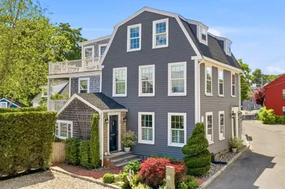 33 Franklin St 1