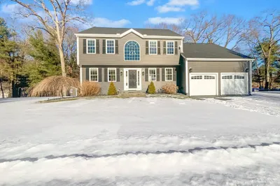 276 Lincoln Cir