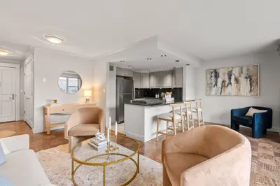151 Tremont St #8S