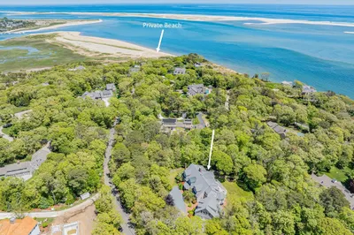 169 Tisquantum Rd 1