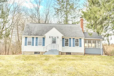 259 W Main St 1