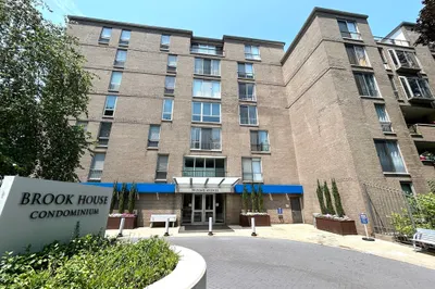 99 Pond Ave #424 1