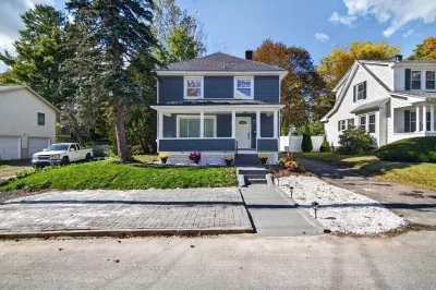 21 Ensign Ave 1