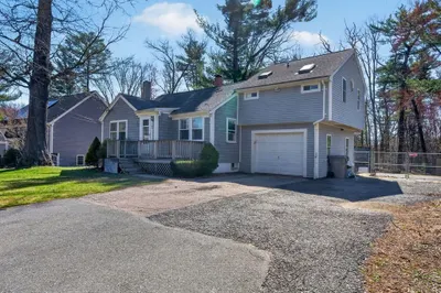 105 Connolly Rd