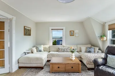 27 Siren St 1